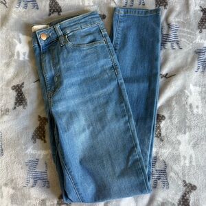 Universal thread, high rice, skinny jean